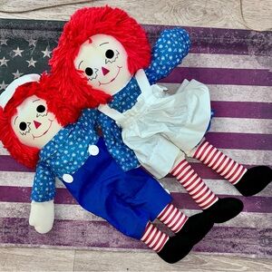 Classic Raggedy Ann and Andy 1966-1982  knickerbocker (RARE) Blue shirts.